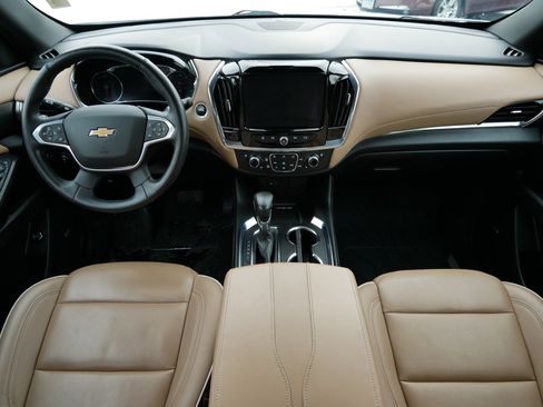 Used 2022 Chevrolet Traverse Premier image 10