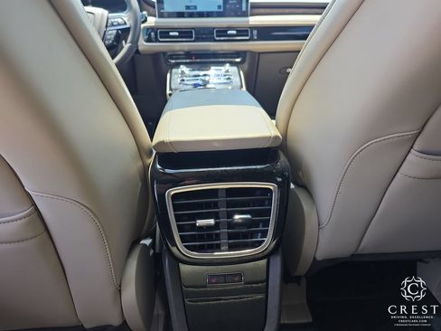 Used 2022 Lincoln Nautilus Reserve w/ Cargo Utility Package FWD image 25