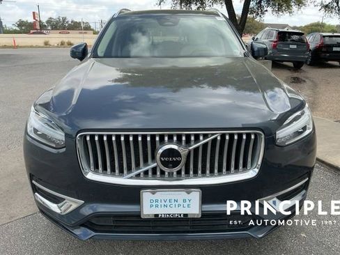 Certified 2023 Volvo XC90 B5 Plus AWD/4WD image 3