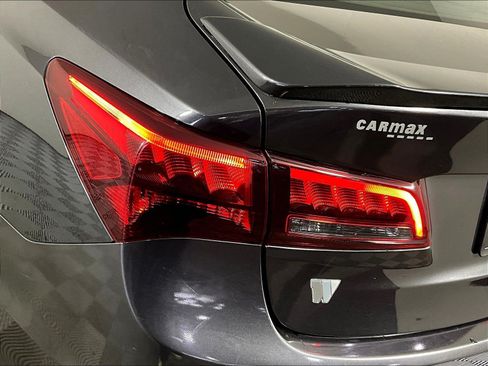Used 2015 Acura TLX w/ Technology Package FWD image 23