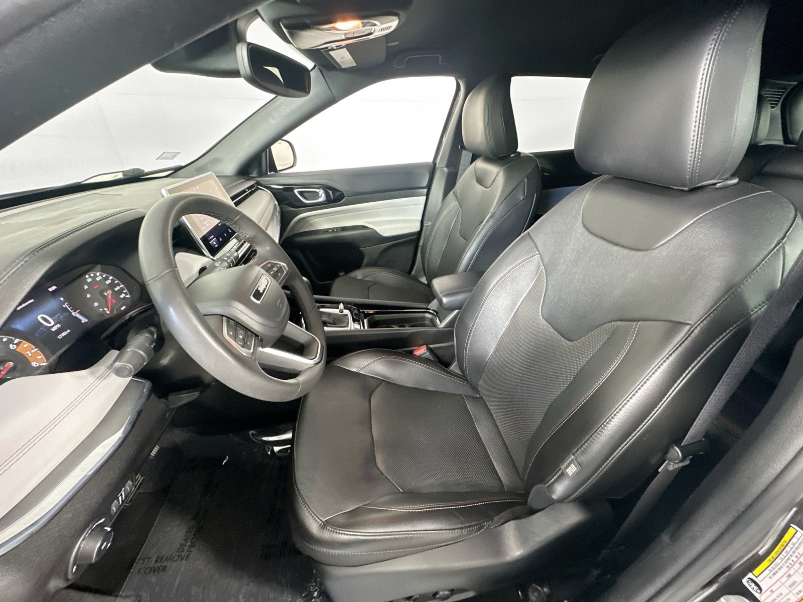 Used 2023 Jeep Compass Limited AWD/4WD image 20