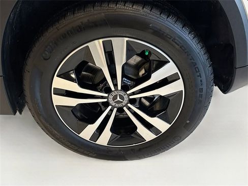 Certified 2025 Mercedes-Benz GLA 250 4MATIC image 31
