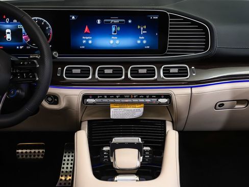 New 2026 Mercedes-Benz GLE 53 AMG 4MATIC Coupe image 15