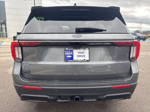 New 2026 Ford Explorer ST-Line w/ ST-Line Street Pack image 8