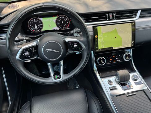 Used 2021 Jaguar XF R-Dynamic SE image 58