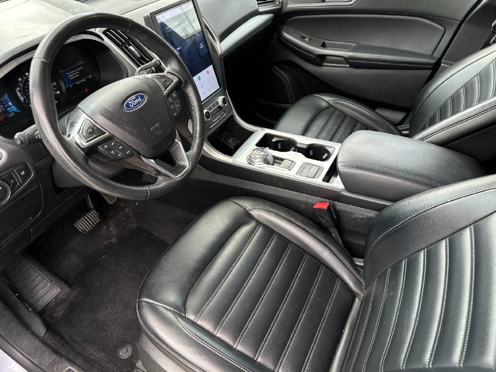 Used 2022 Ford Edge SEL AWD/4WD image 9