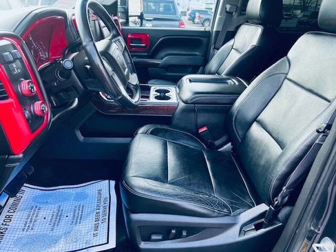 Used 2014 GMC Sierra 1500 SLT w/ SLT Crew Cab Value Package image 17