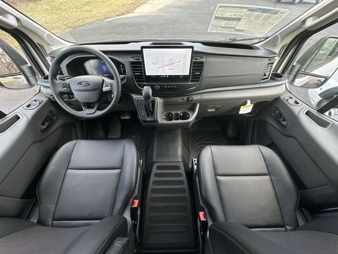 New 2026 Ford Transit 250 148 Medium Roof RWD image 20