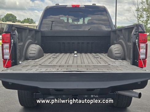 Used 2022 Ford F250 XLT w/ Black Appearance Package AWD/4WD image 18