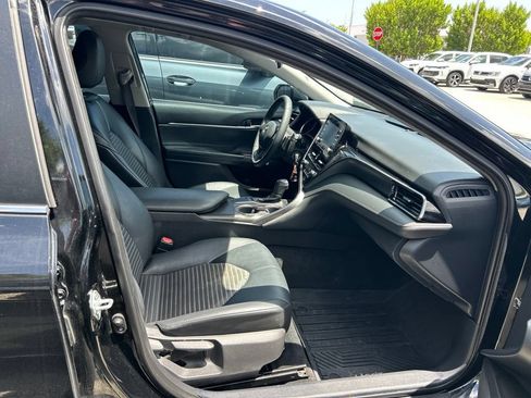Used 2022 Toyota Camry SE FWD image 31