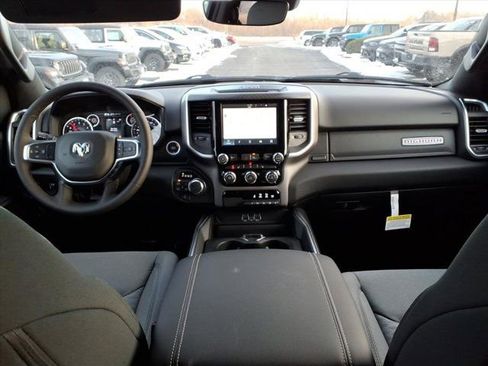 New 2026 RAM 1500 4x4 Crew Cab image 6