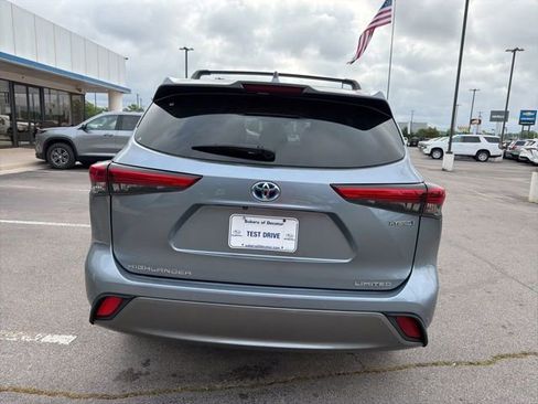Used 2020 Toyota Highlander Limited AWD/4WD image 5