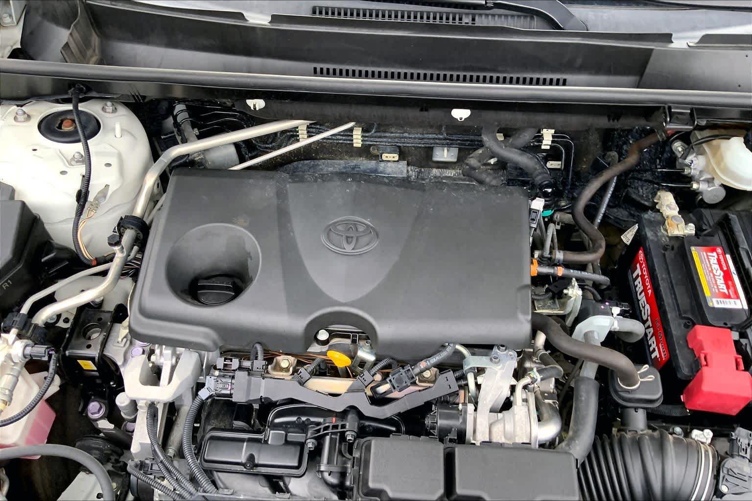Used 2019 Toyota RAV4 Limited w/ Advanced Technology Package FWD image 30
