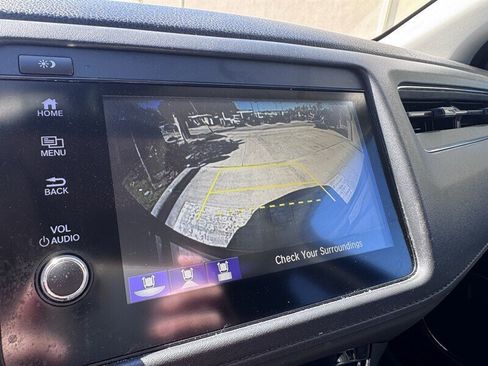 Used 2021 Honda HR-V EX-L image 11