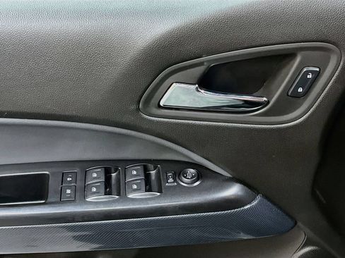 Used 2015 Chevrolet Colorado Z71 AWD/4WD image 17
