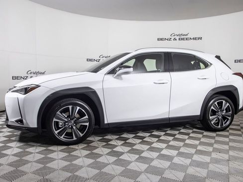 Used 2026 Lexus UX 300h FWD w/ Accessory Package (Z1) image 9