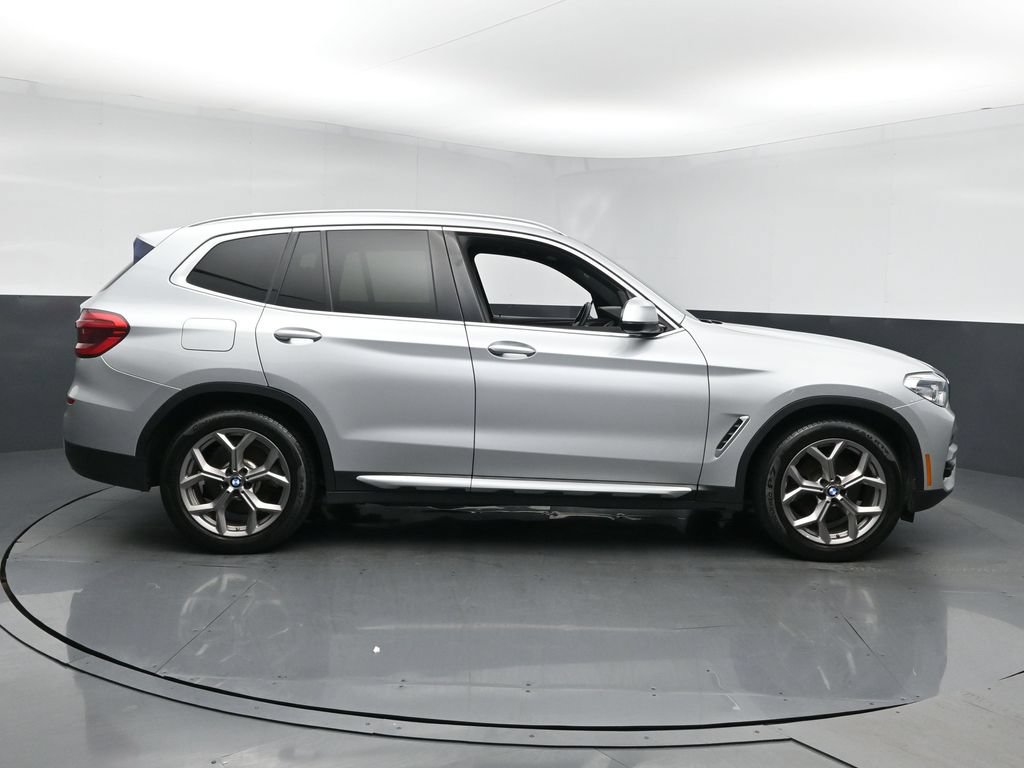 Used 2021 BMW X3 xDrive30i w/ Premium Package Essential AWD/4WD image 3