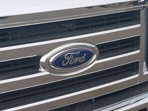 New 2024 Ford E-350 and Econoline 350 Super Duty w/ Power Windows & Locks Group RWD image 22