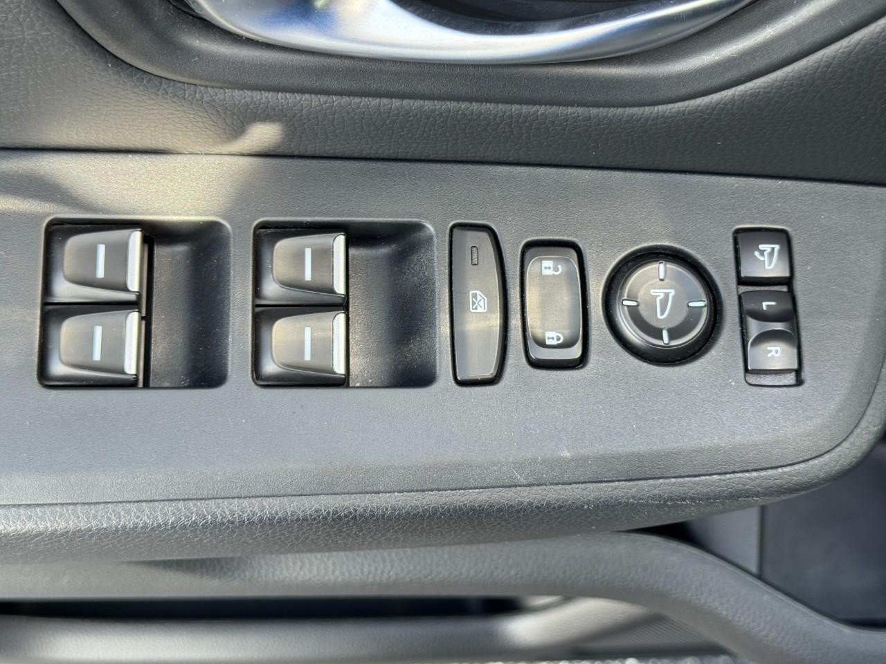 Certified 2025 Honda Pilot Elite image 21