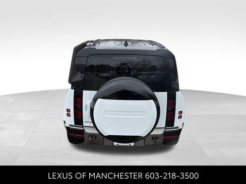 Used 2024 Land Rover Defender 110 X-Dynamic SE image 5