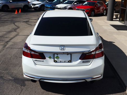 Used 2017 Honda Accord Sport Special Edition image 10