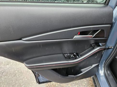 Certified 2025 MAZDA CX-30 AWD 2.5 S w/ Preferred Package image 16