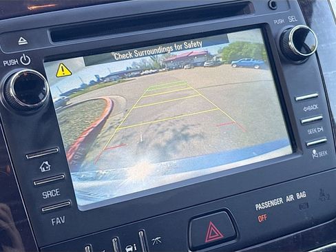 Used 2017 Buick Enclave Leather AWD/4WD image 13
