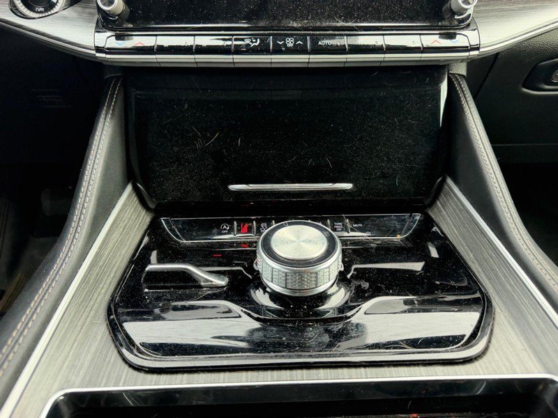 Used 2024 Jeep Wagoneer Series II AWD/4WD image 18