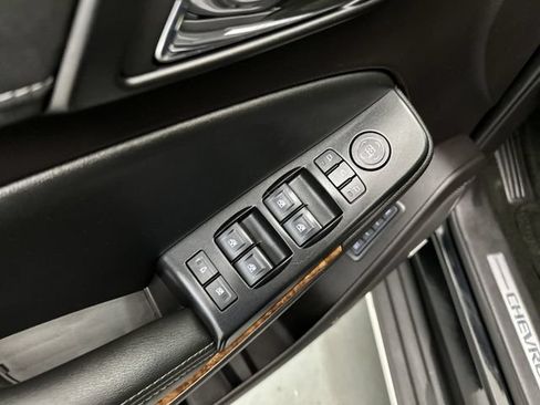 Used 2016 Chevrolet Tahoe LTZ AWD/4WD image 18