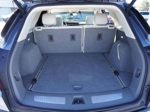 Used 2020 Cadillac XT5 Premium Luxury image 8