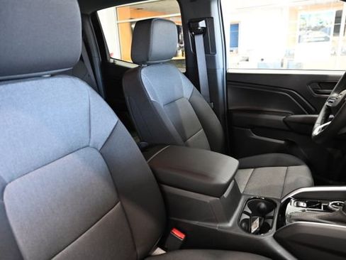 New 2026 Chevrolet Colorado W/T w/ WT Custom Package AWD/4WD image 10