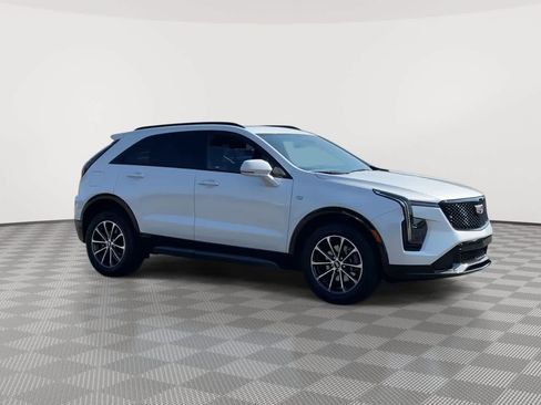 Certified 2024 Cadillac XT4 Sport FWD image 2