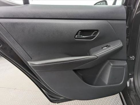 Used 2025 Nissan Sentra SV image 16