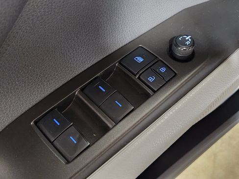 Used 2022 Toyota Camry LE FWD image 44