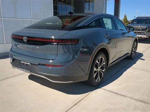 New 2026 Toyota Crown XLE image 4