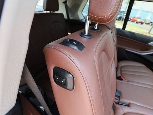 Used 2020 BMW X7 xDrive40i w/ Premium Package image 62