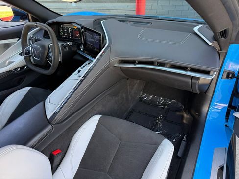 Used 2023 Chevrolet Corvette Stingray Preferred Cpe w/ Z51 Performance Package RWD image 25