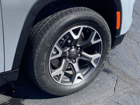 Used 2024 Jeep Wagoneer Series III image 10