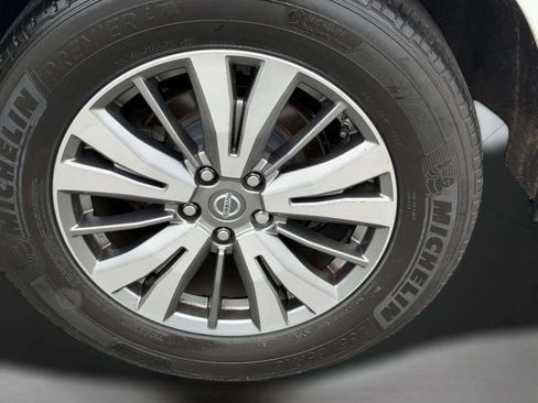 Used 2020 Nissan Pathfinder SL FWD image 41