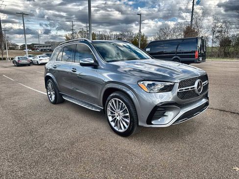 New 2026 Mercedes-Benz GLE 450e 4MATIC image 11