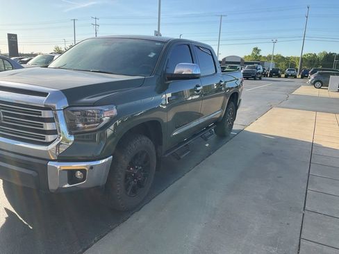 Used 2021 Toyota Tundra Limited w/ Limited Premium Package image 10