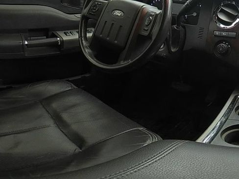 Used 2014 Ford F250 Lariat w/ Lariat Ultimate Package AWD/4WD image 26