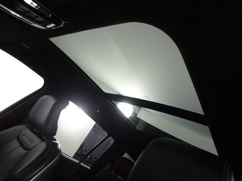 Used 2021 Jeep Grand Cherokee L Overland w/ Luxury Tech Group IV image 11