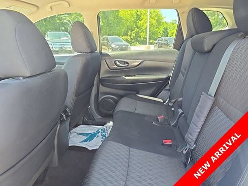 Used 2020 Nissan Rogue S AWD/4WD image 6