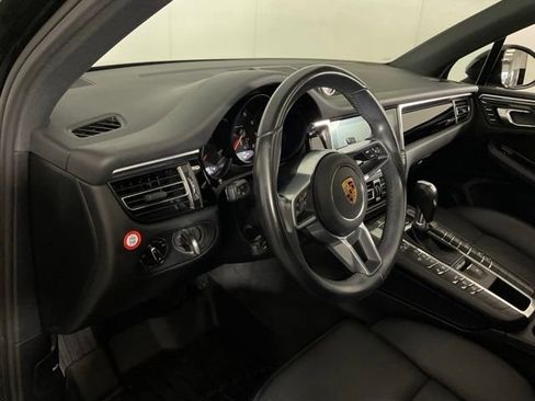 Used 2019 Porsche Macan AWD/4WD image 16