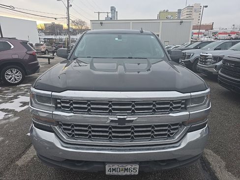 Used 2018 Chevrolet Silverado 1500 LT image 2
