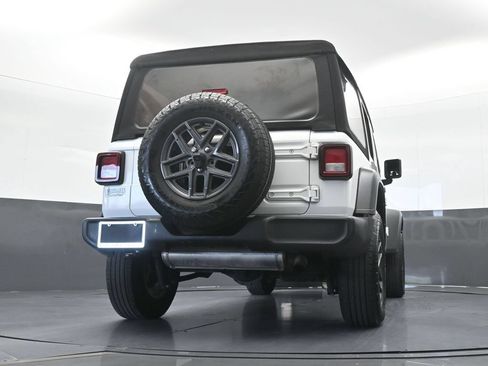 Used 2024 Jeep Wrangler Unlimited Sport AWD/4WD image 54
