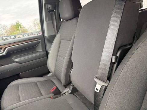 Used 2022 Chevrolet Silverado 1500 LT AWD/4WD image 33