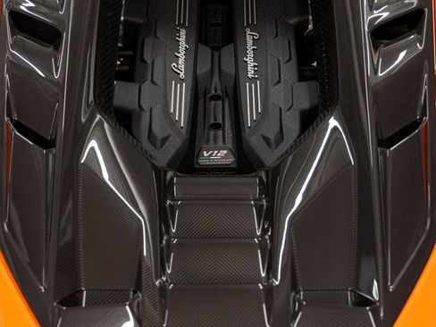 Used 2026 Lamborghini Revuelto image 19