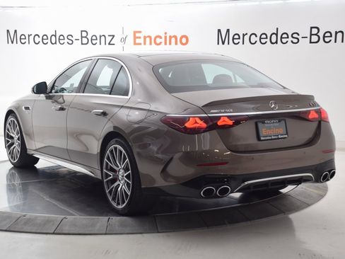 Used 2025 Mercedes-Benz E 53 AMG e 4MATIC Sedan image 4